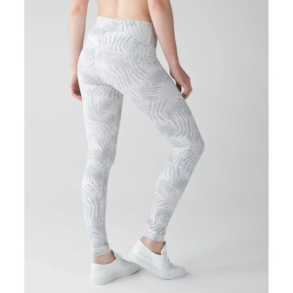 Lululemon Wunder Under Pant Palm Camo White Nimbus - Picture 2 of 6